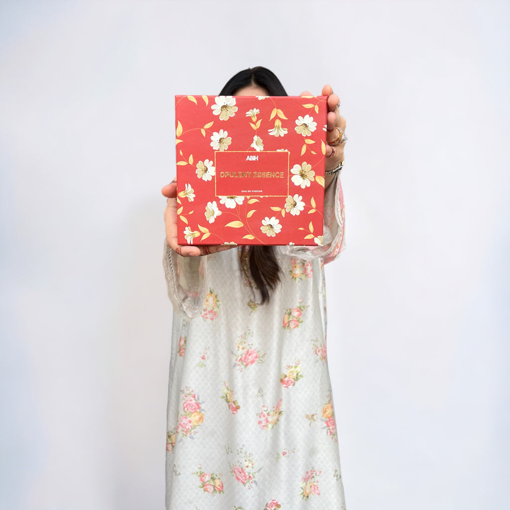 OPULENT ESSENCE