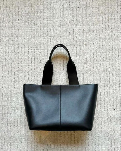 YETTE BLACK